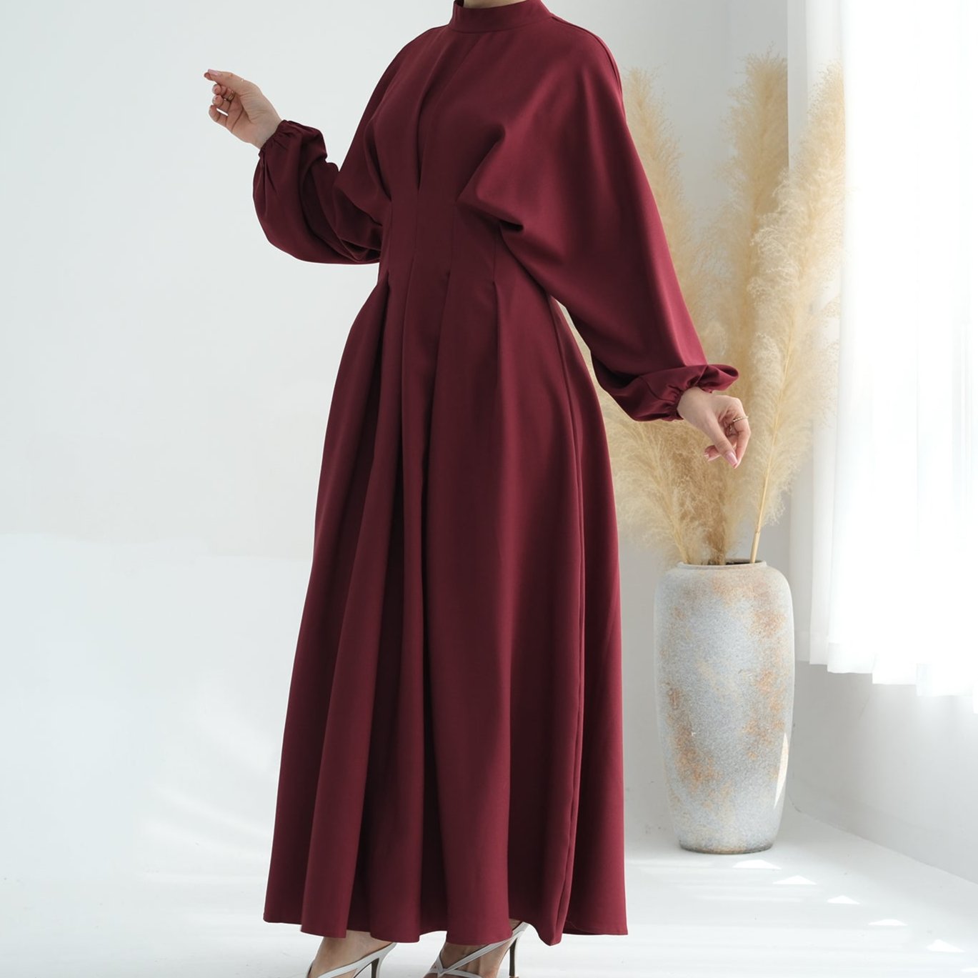Nura Dark Red