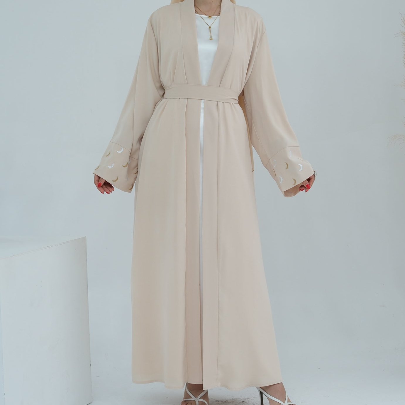 Laila Beige
